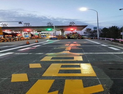 山东山东高速道路划线施工